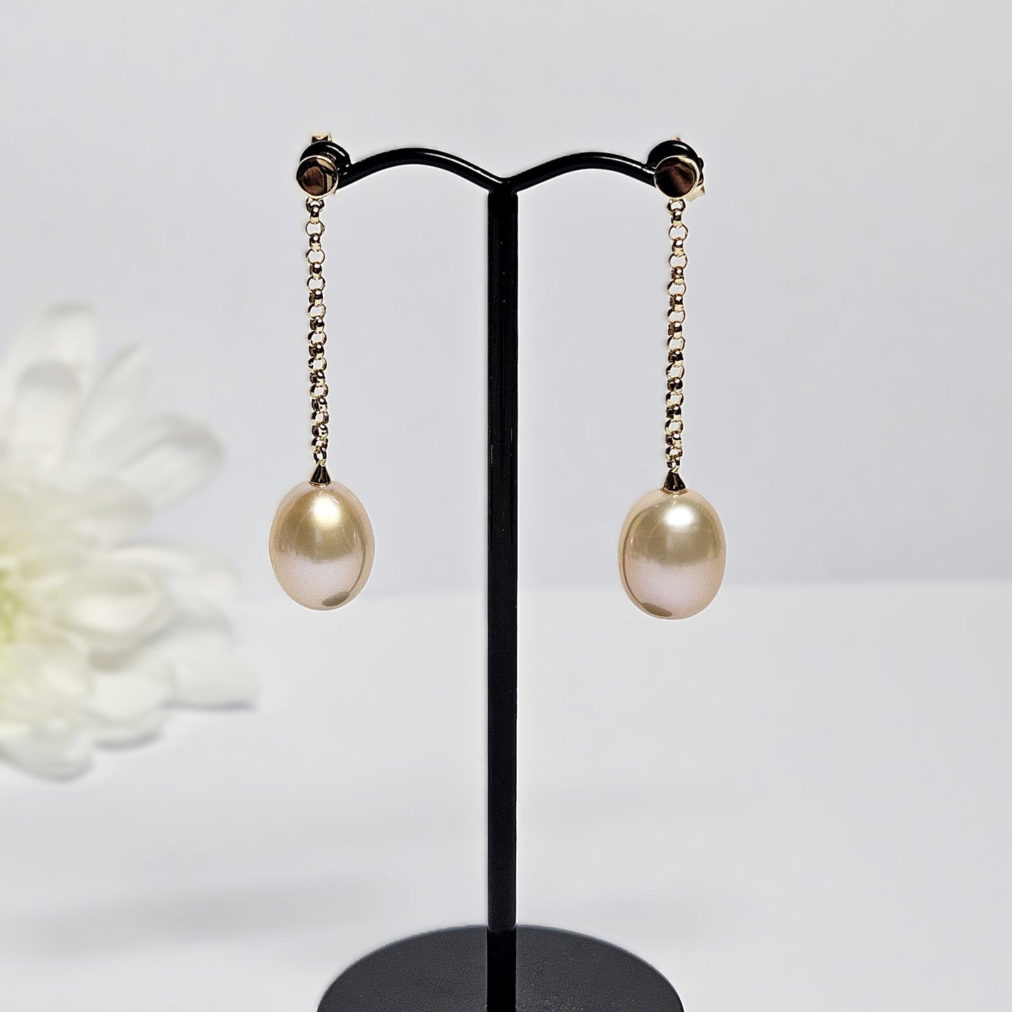 Pink pearl and chain drop earings